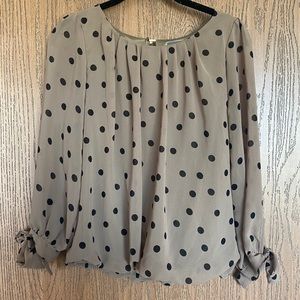 ✨ 3/$20 Beautiful European Blouse